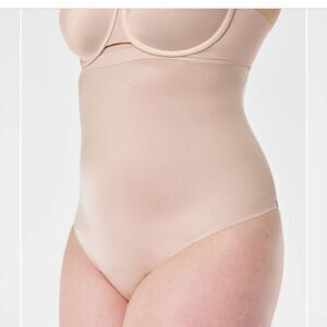 Spanx Invisible High Waisted Thong Thinstincts 2.0 Size  M NWT